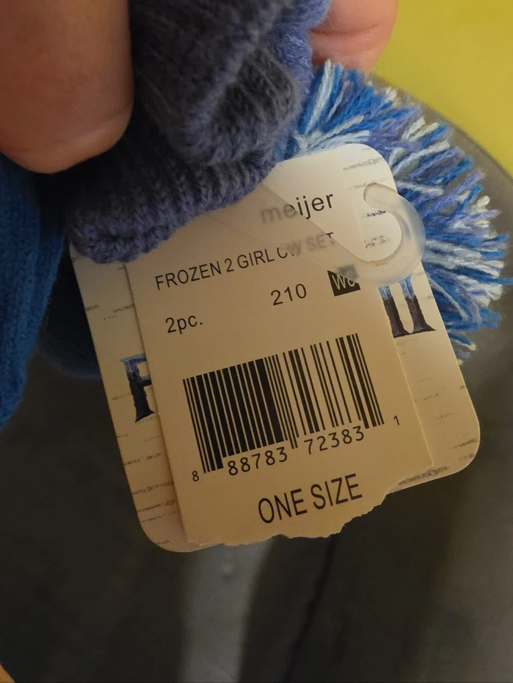 NWT Child Girls Disney Frozen II Elsa Winter Hat & Gloves Set Ear flap Beanie
